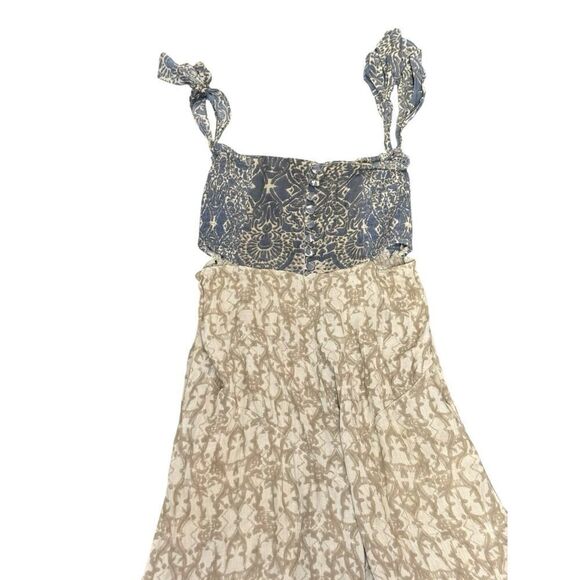 Free People Boho Smocked Wide-Leg Jumpsuit XS Blue Beige Floral Tie Straps - Picture 4 of 11